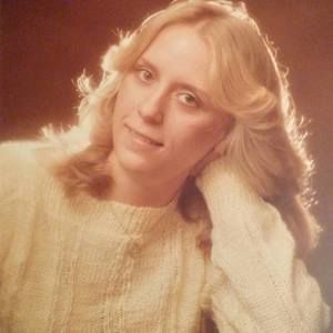 Meet your Posher, Laurie